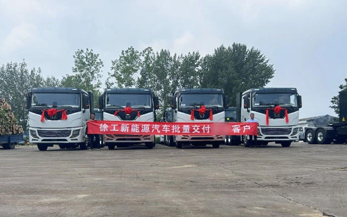 車隊(duì)老板的“致富經(jīng)”：“選擇徐工，就是選擇成功！”